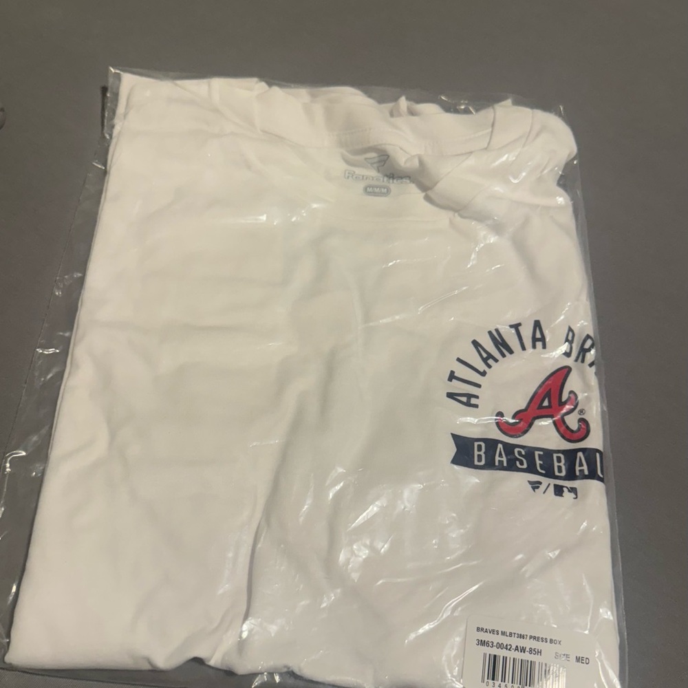 Fanatics White Atlanta Braves Long Sleeve Tee
